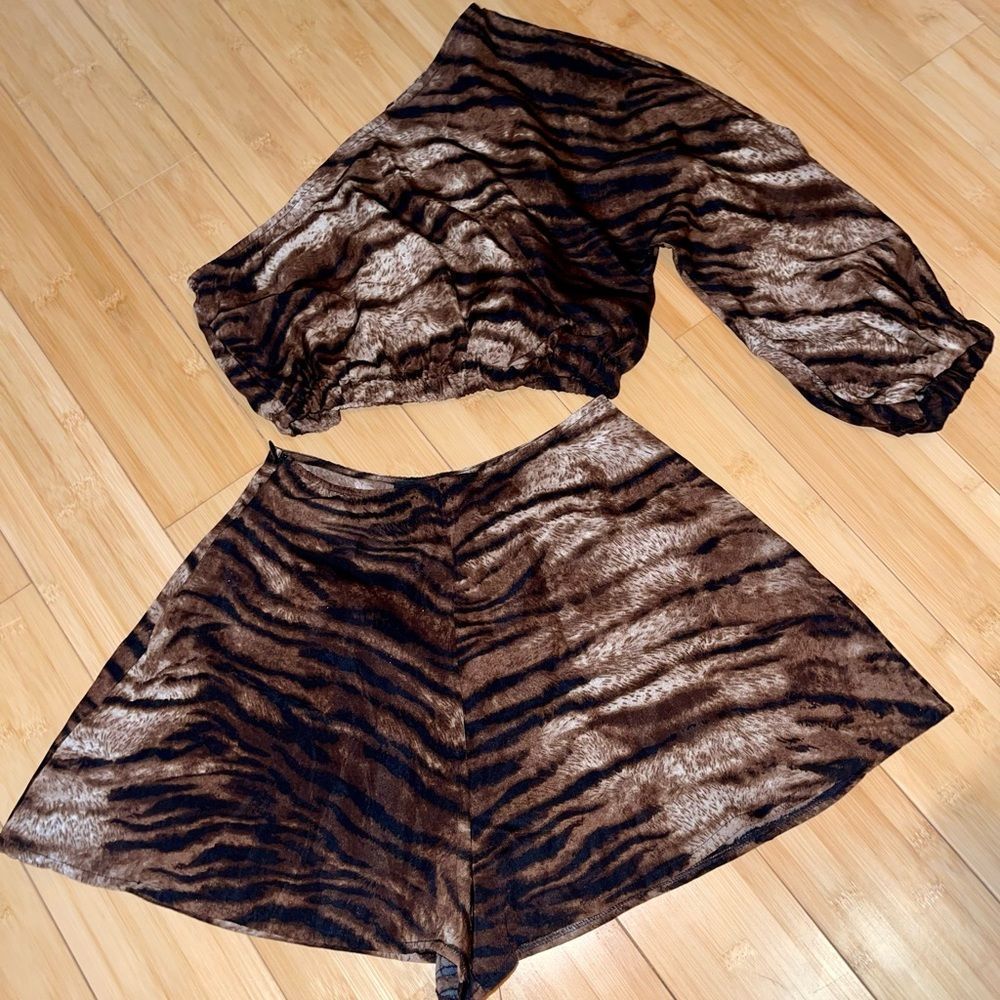 PrettyLittleThing Animal Print Set